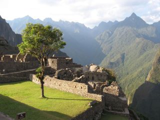 Machu Picchu - The mysteries of the inca citadel